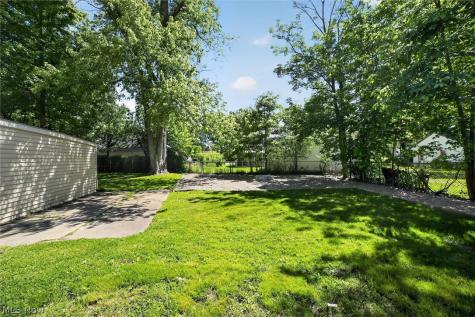 1239 E 332nd Street Eastlake OH 44095