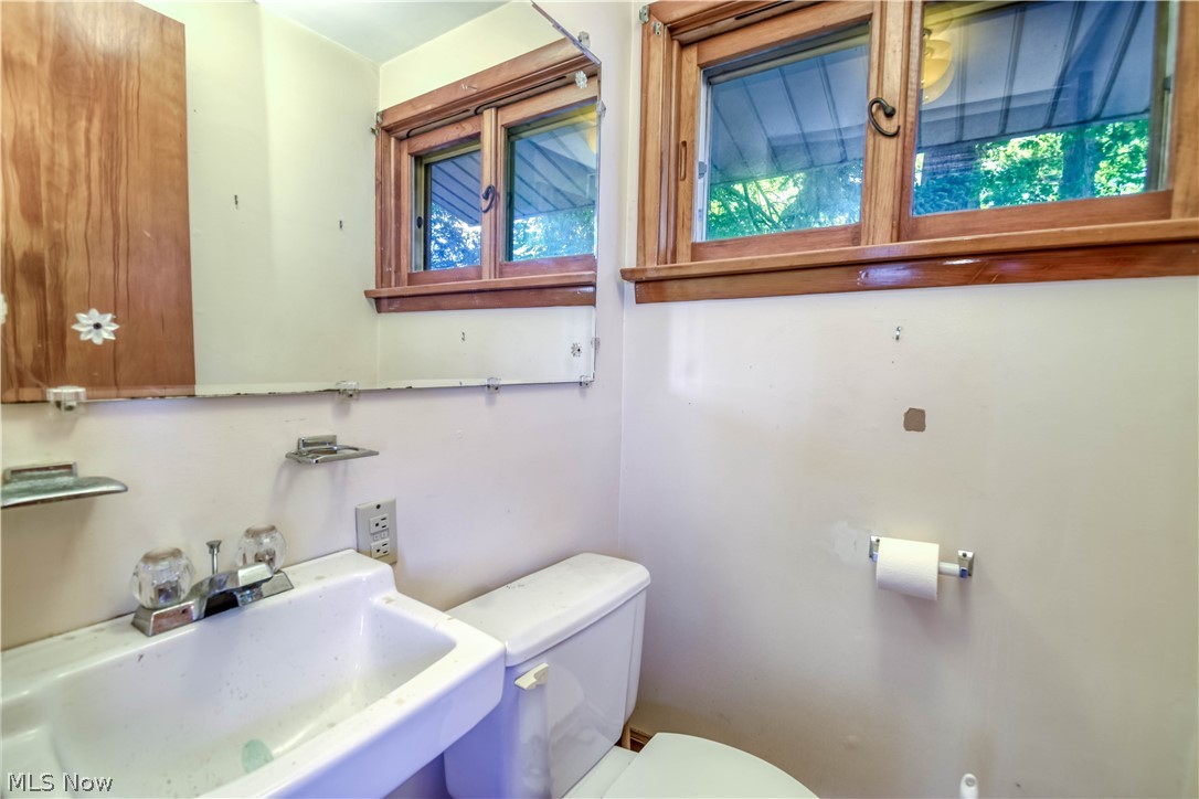 8575 Herrick Drive Chesterland OH 44026
