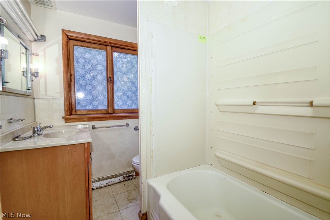 8575 Herrick Drive Chesterland OH 44026