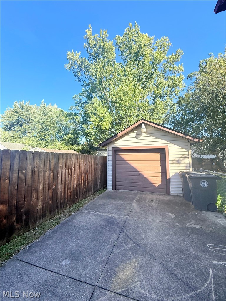 2229 26th Street SW Akron OH 44314