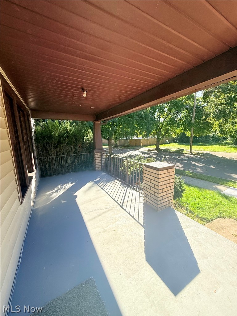 2229 26th Street SW Akron OH 44314