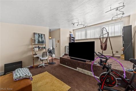 1920 S Belvoir Boulevard South Euclid OH 44121
