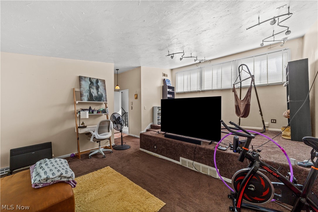 1920 S Belvoir Boulevard South Euclid OH 44121