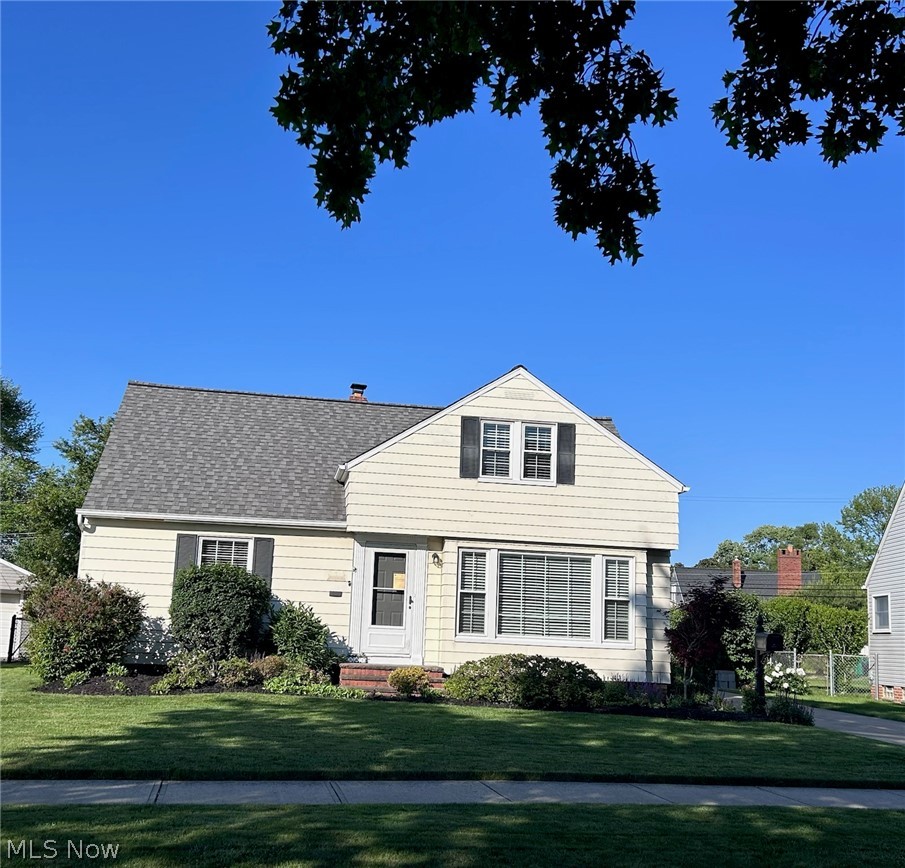561 Crescent Drive Willowick OH 44095