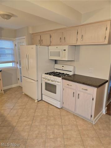 561 Crescent Drive Willowick OH 44095