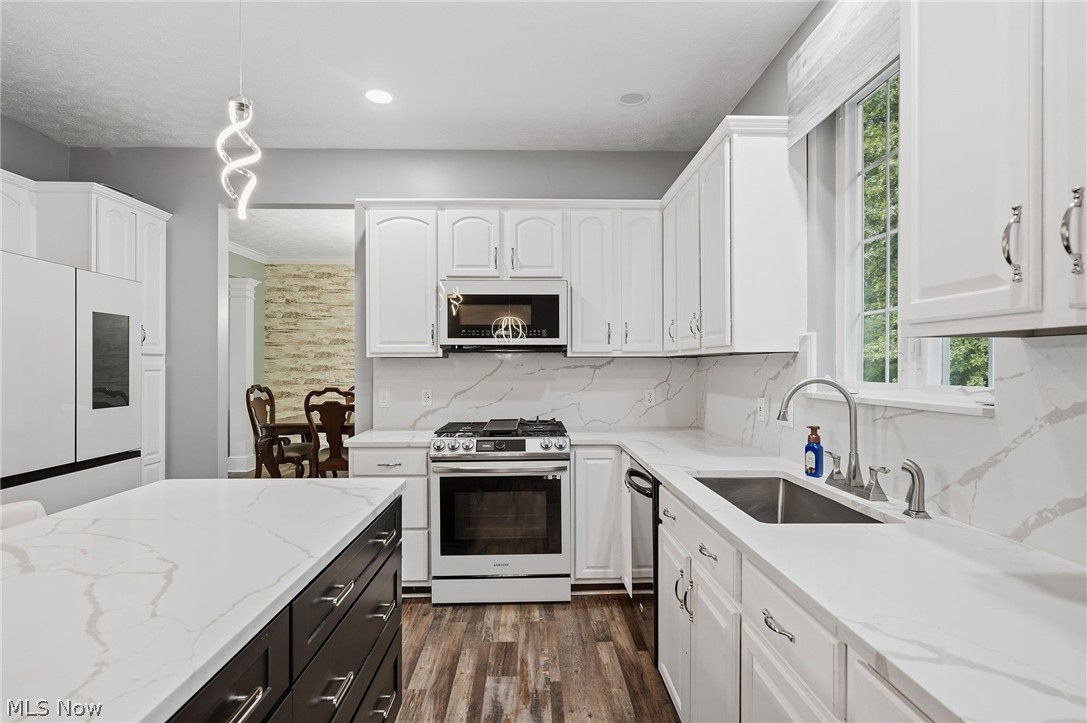 32258 Woodfield Drive Avon Lake OH 44012