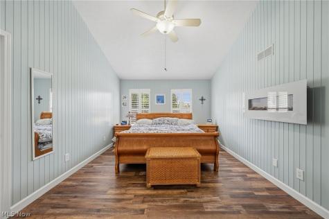 32258 Woodfield Drive Avon Lake OH 44012