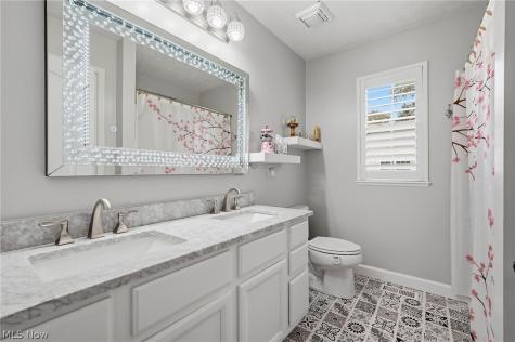 32258 Woodfield Drive Avon Lake OH 44012