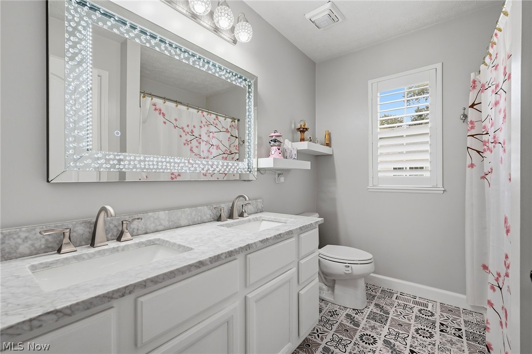 32258 Woodfield Drive Avon Lake OH 44012