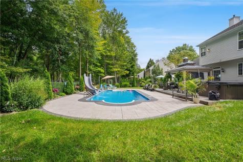 32258 Woodfield Drive Avon Lake OH 44012