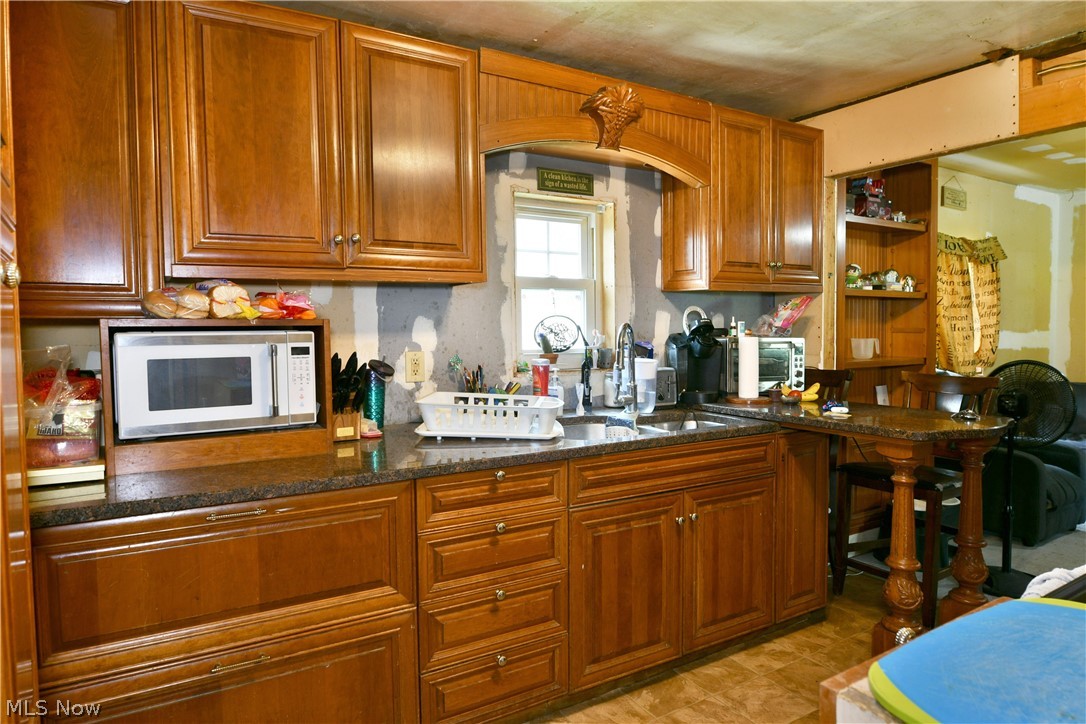 42 Dangel Avenue Akron OH 44312