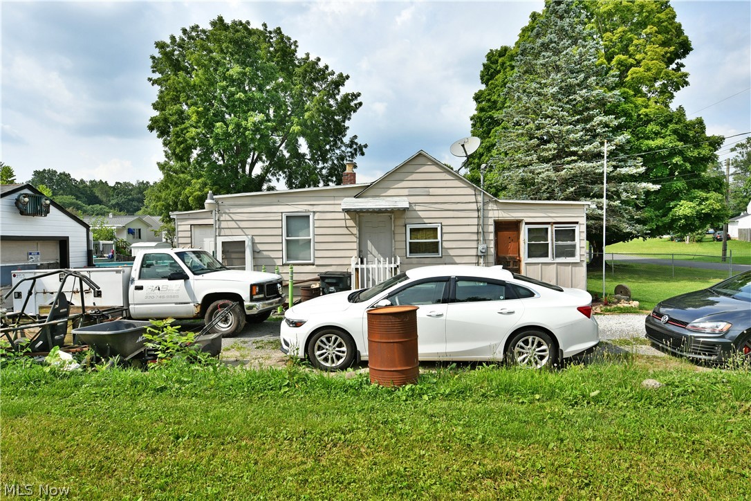 42 Dangel Avenue Akron OH 44312