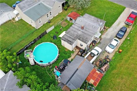 42 Dangel Avenue Akron OH 44312