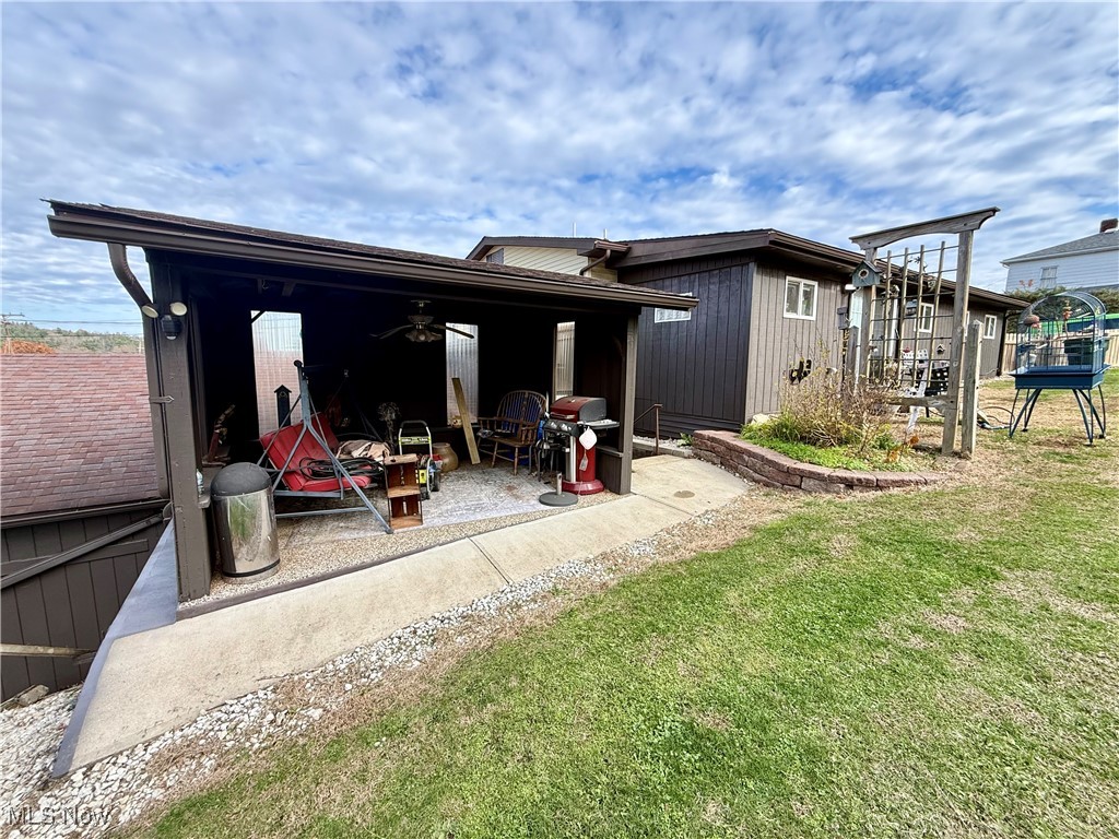 10 S Ohio Street Dellroy OH 44620
