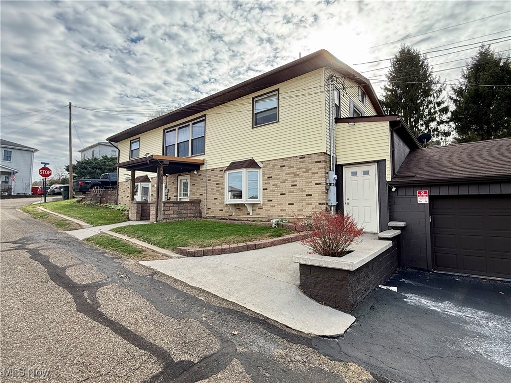 10 S Ohio Street Dellroy OH 44620