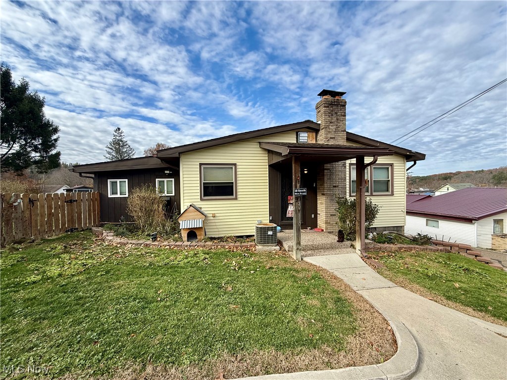 10 S Ohio Street Dellroy OH 44620