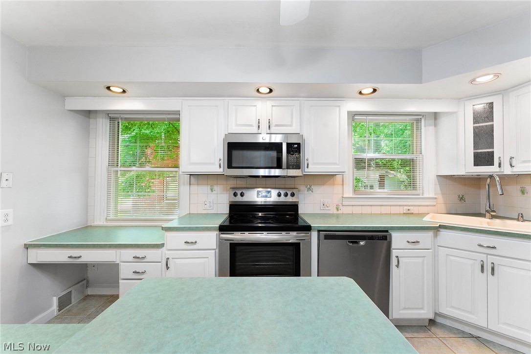 124 Danbury Drive Boardman OH 44512
