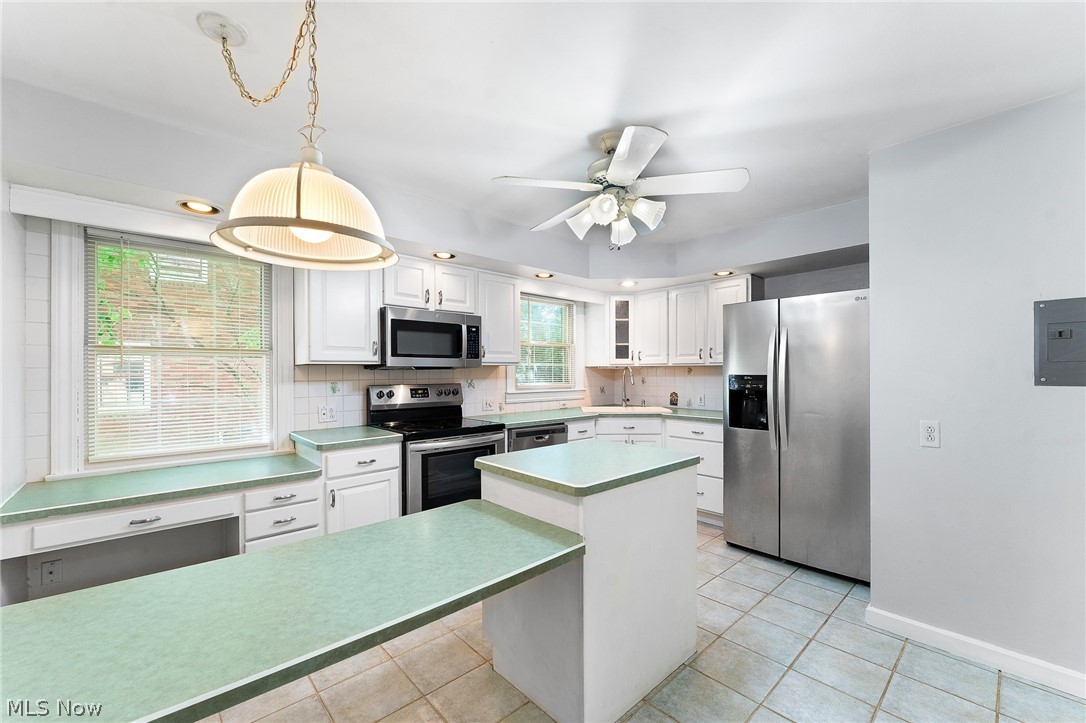 124 Danbury Drive Boardman OH 44512