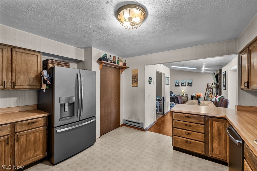 5412 Pin Oak Circle Sheffield OH 44054