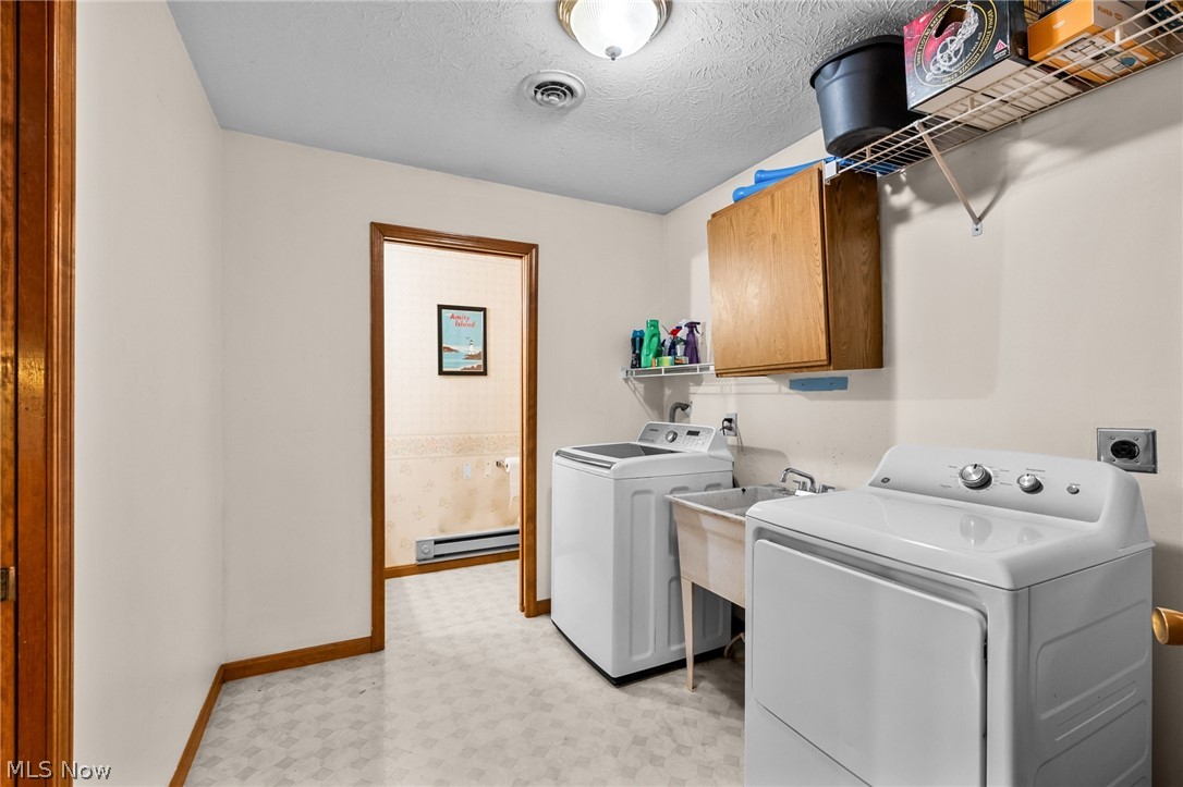 5412 Pin Oak Circle Sheffield OH 44054