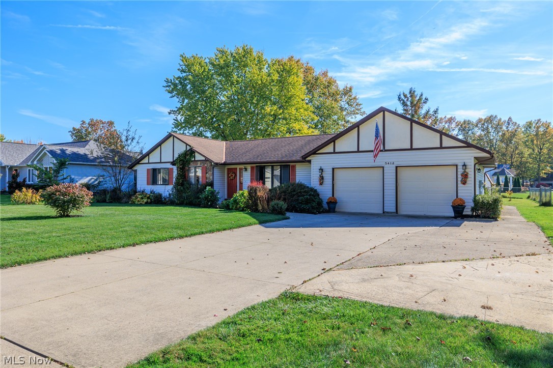 5412 Pin Oak Circle Sheffield OH 44054