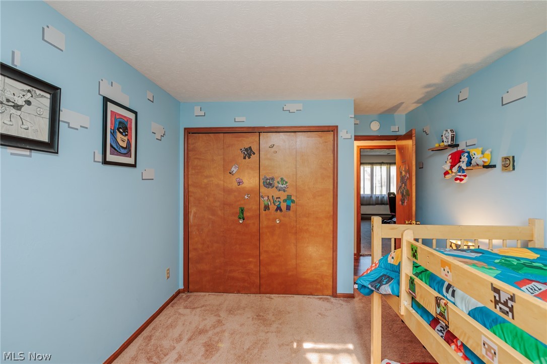 5412 Pin Oak Circle Sheffield OH 44054