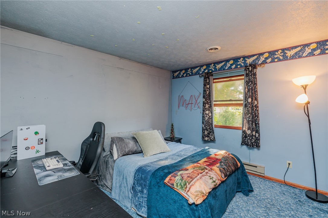 5412 Pin Oak Circle Sheffield OH 44054