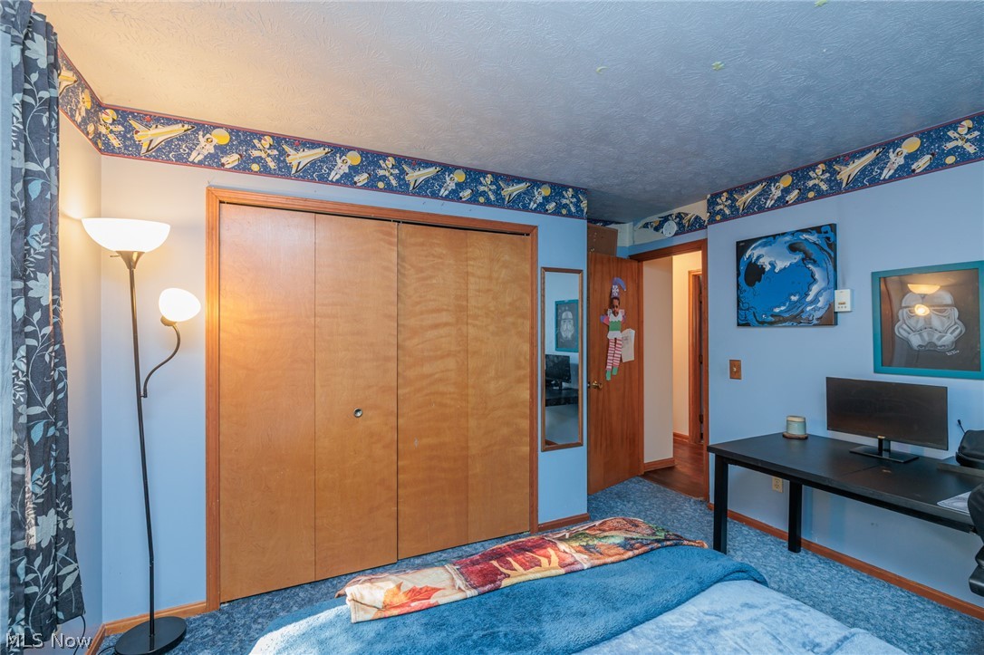 5412 Pin Oak Circle Sheffield OH 44054