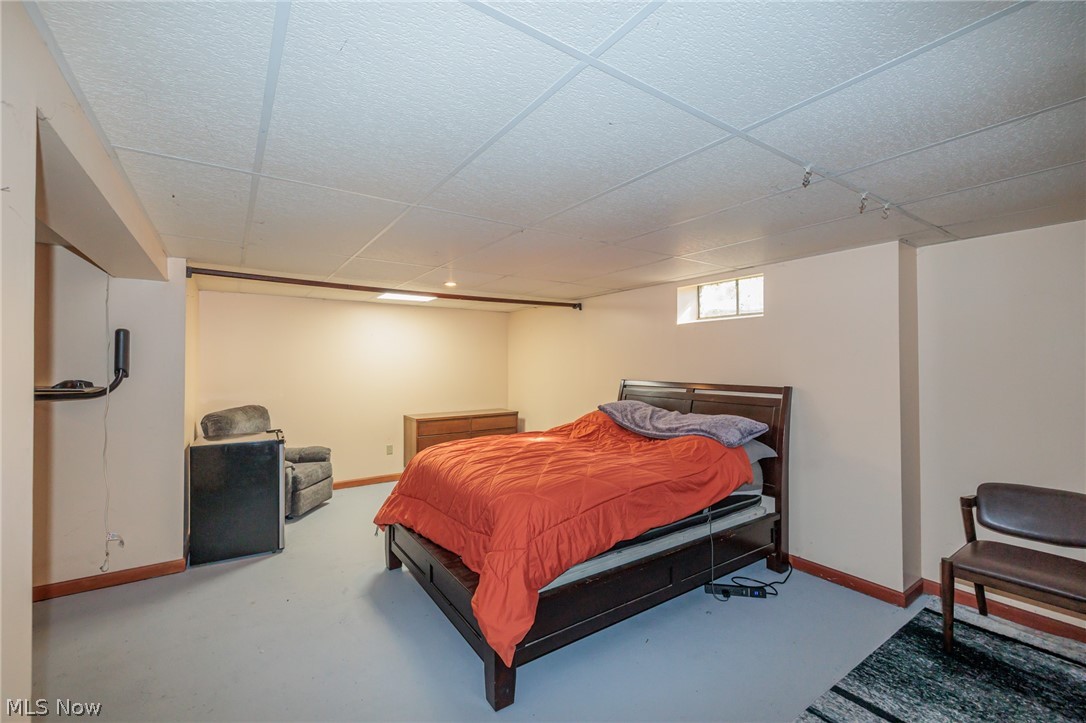 5412 Pin Oak Circle Sheffield OH 44054