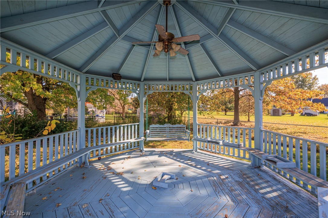 5412 Pin Oak Circle Sheffield OH 44054