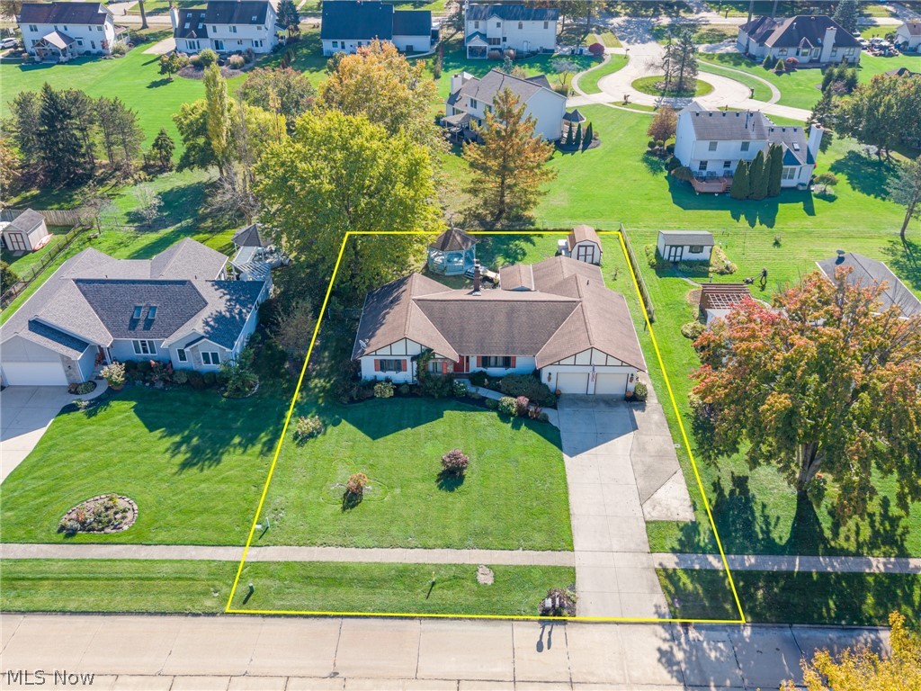 5412 Pin Oak Circle Sheffield OH 44054