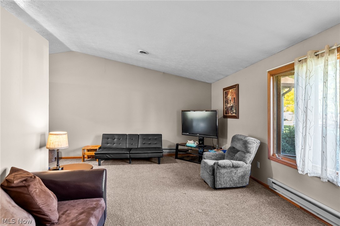 5412 Pin Oak Circle Sheffield OH 44054