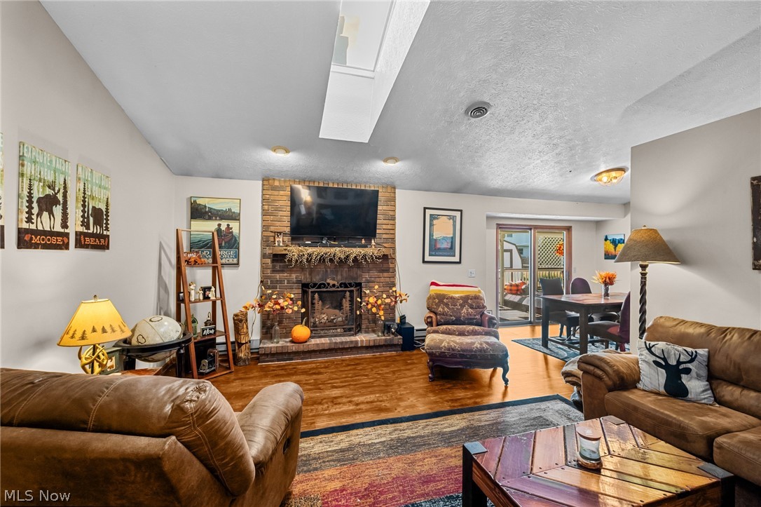 5412 Pin Oak Circle Sheffield OH 44054