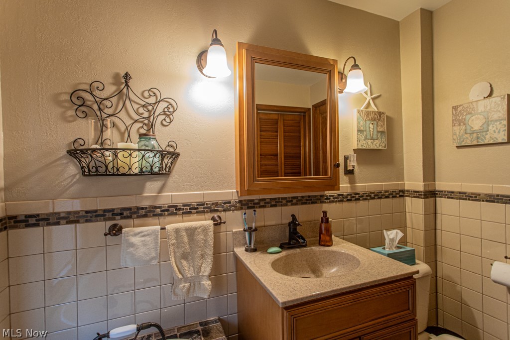 353 Grant Avenue Mcdonald OH 44437