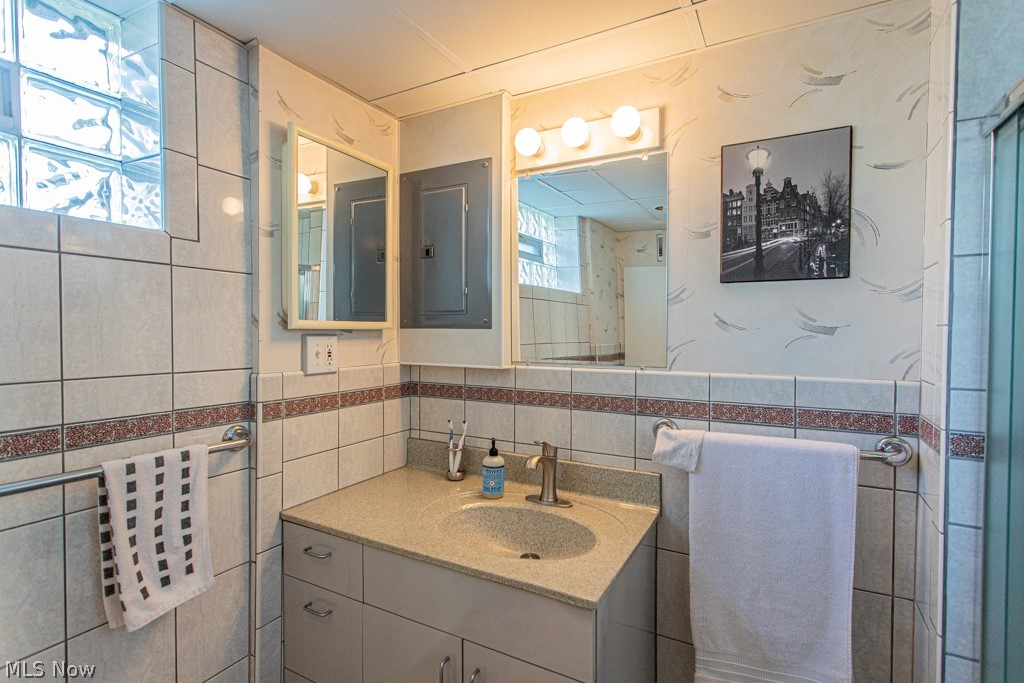 353 Grant Avenue Mcdonald OH 44437