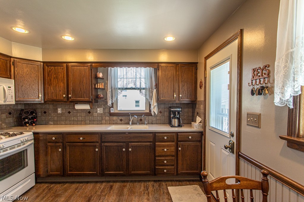 353 Grant Avenue Mcdonald OH 44437