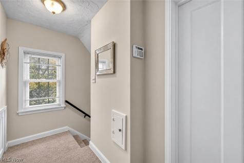 14912 Fernway Avenue Cleveland OH 44111