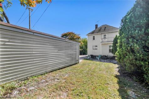 14912 Fernway Avenue Cleveland OH 44111