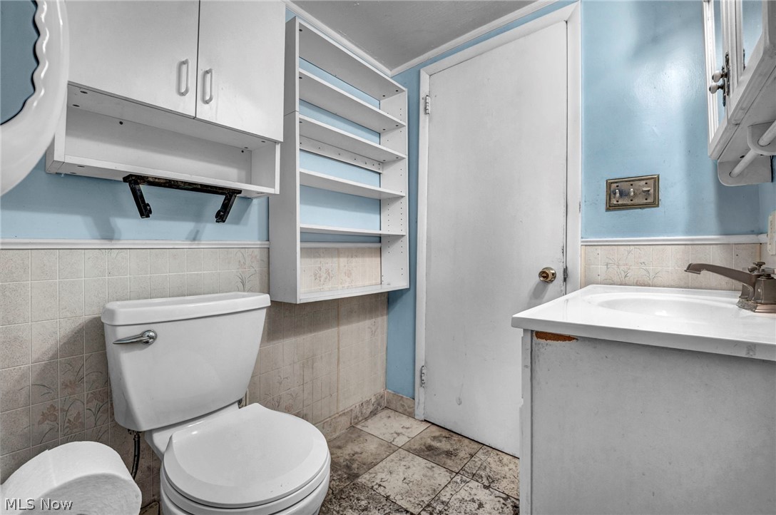 1002 E 331st Street Eastlake OH 44095