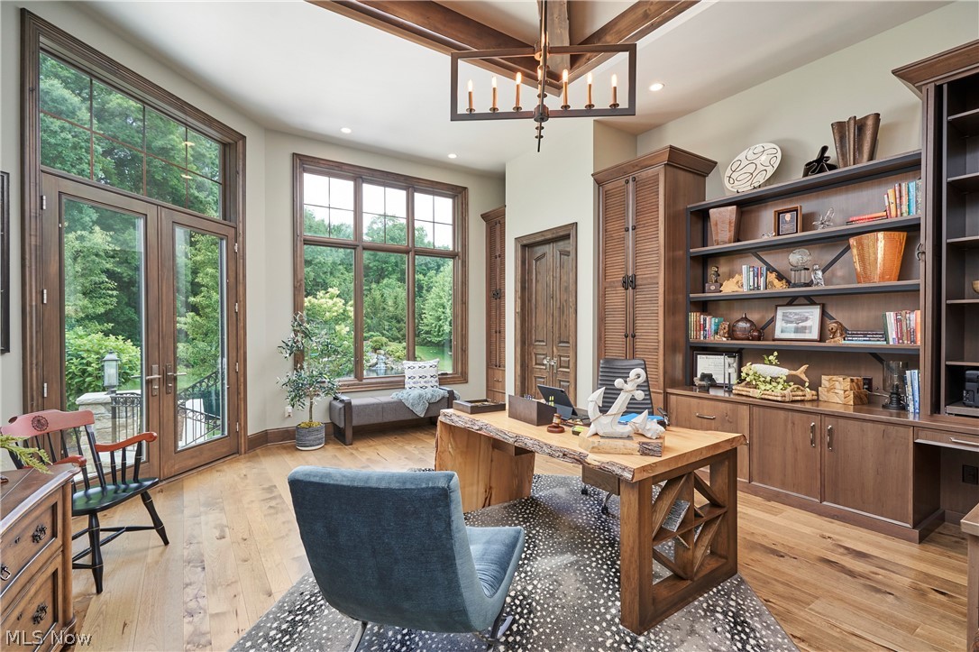 520 Arbor Falls Drive Sharon OH 44281