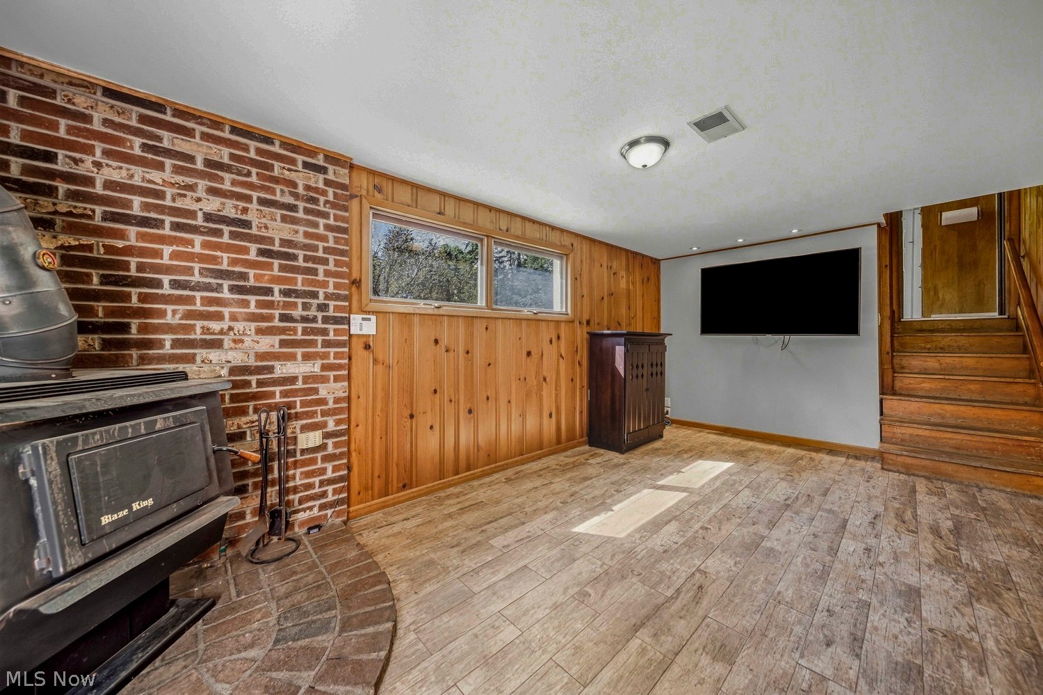 808 Abington Road Akron OH 44312