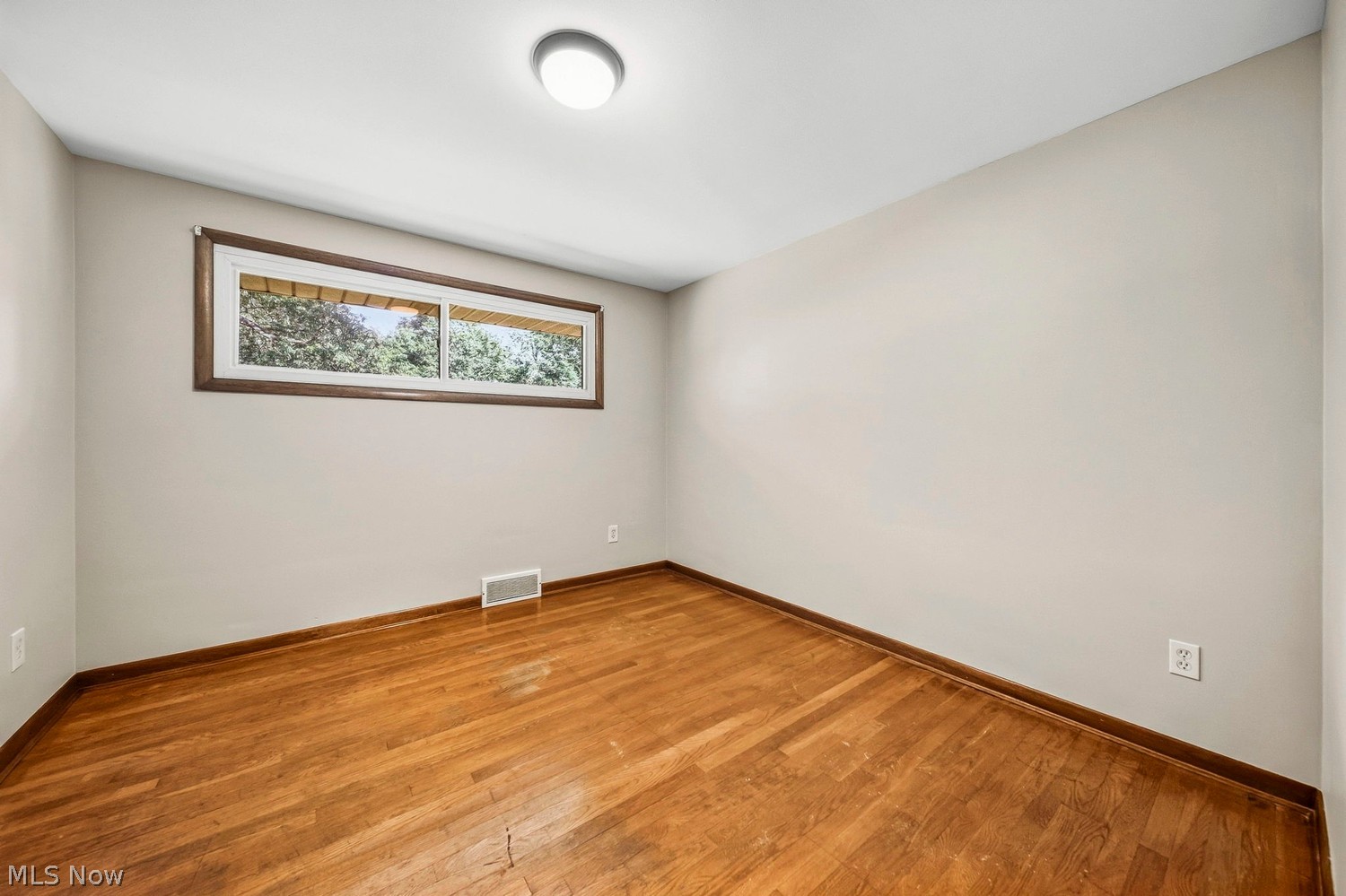 808 Abington Road Akron OH 44312