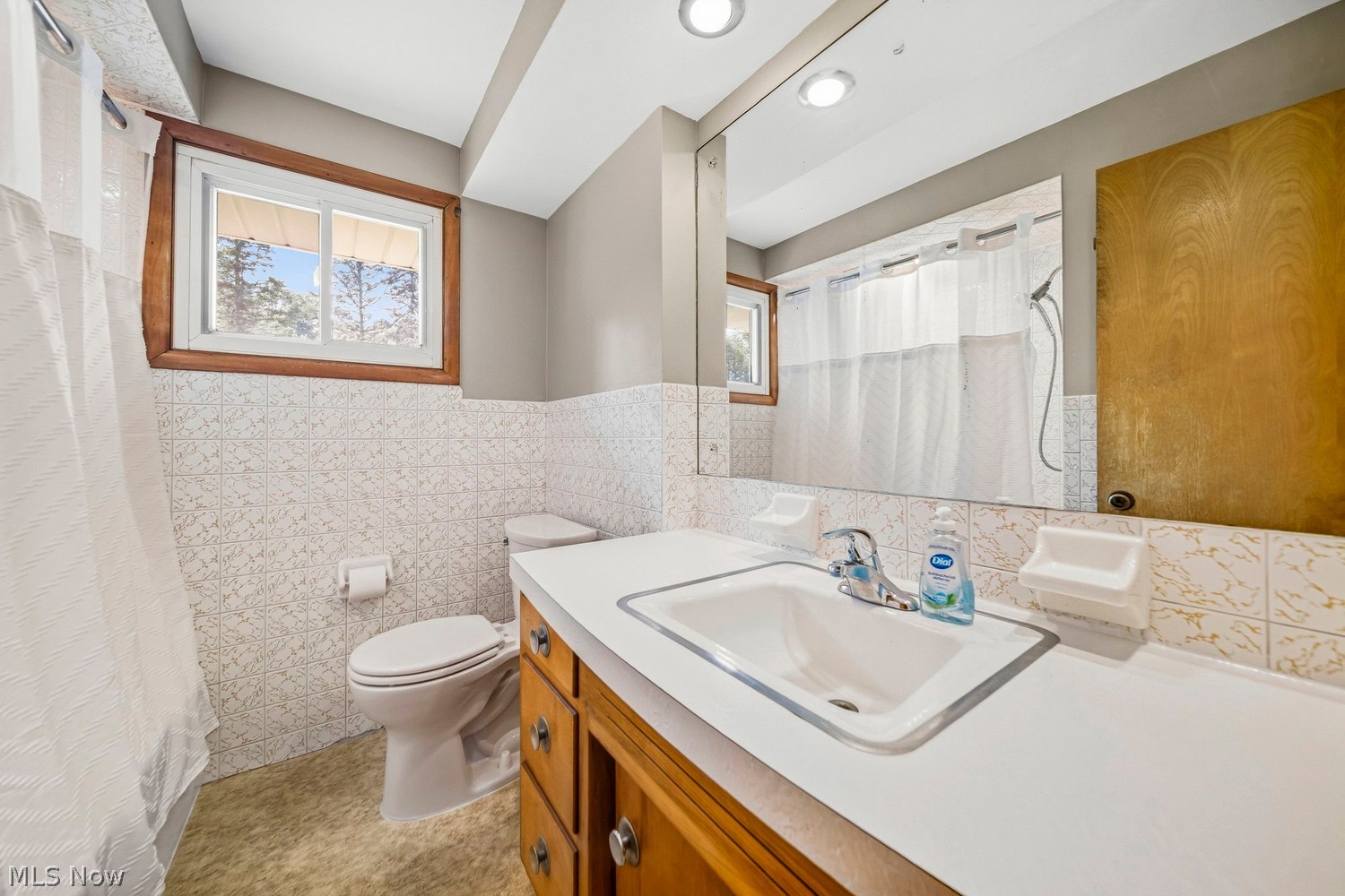 808 Abington Road Akron OH 44312
