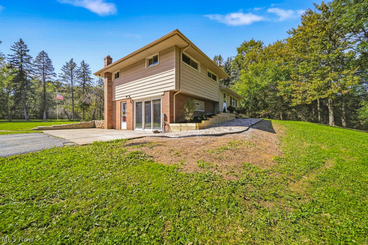 808 Abington Road Akron OH 44312