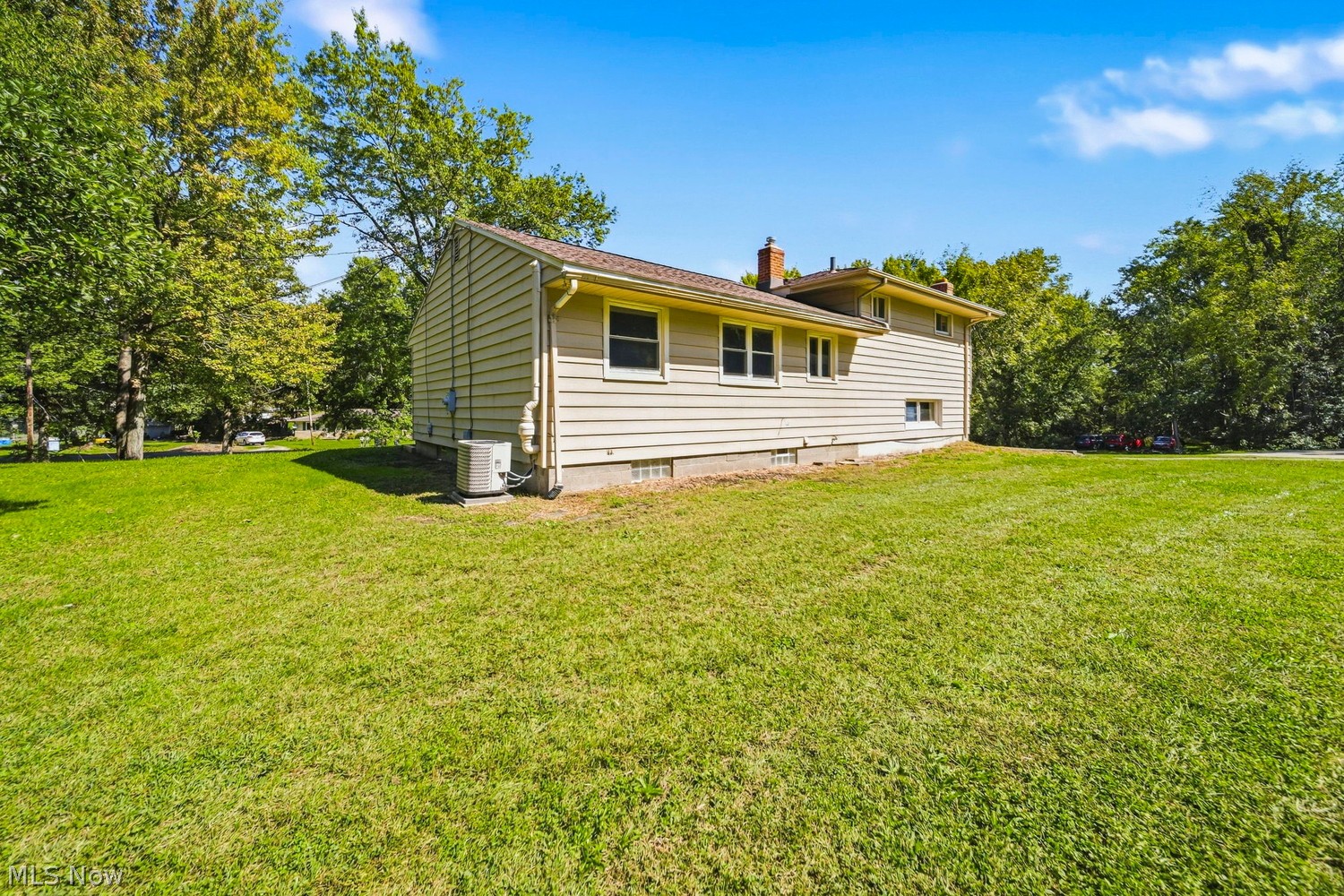 808 Abington Road Akron OH 44312