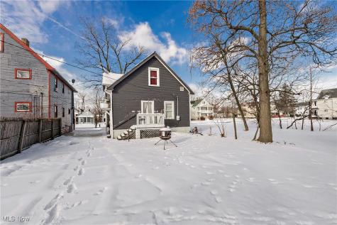 4115 E 141st Street Cleveland Heights OH 44128