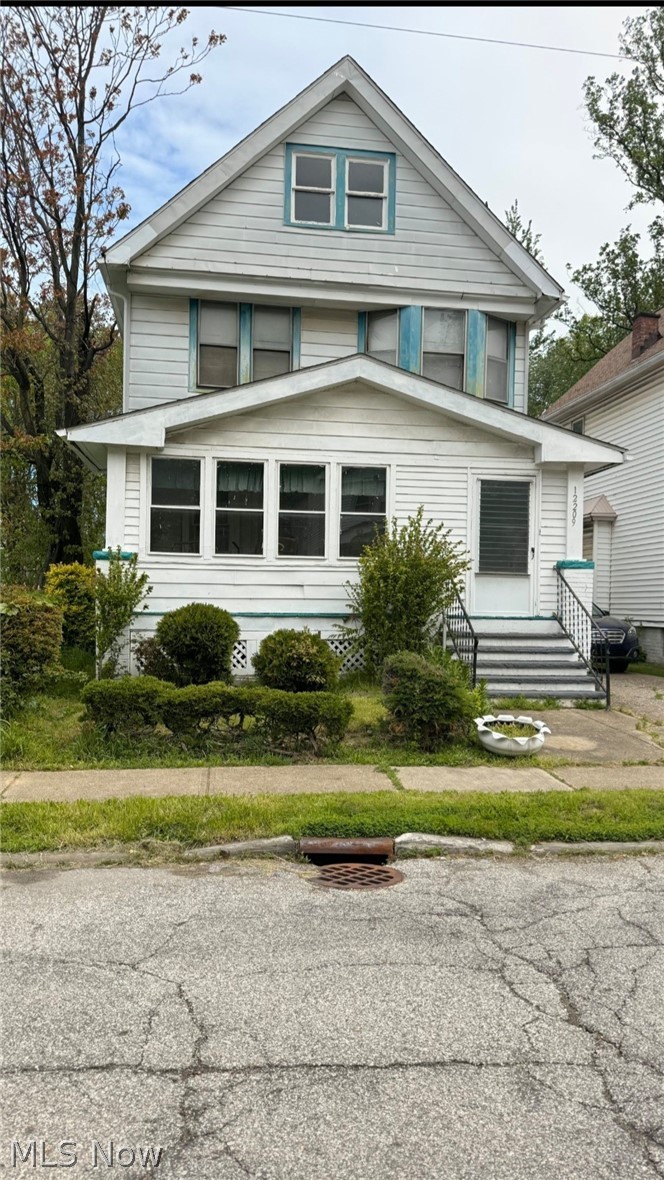 12209 Iowa Avenue Cleveland OH 44108