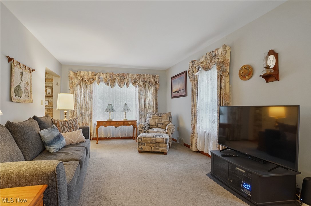 2655 Archwood Place Cuyahoga Falls OH 44221