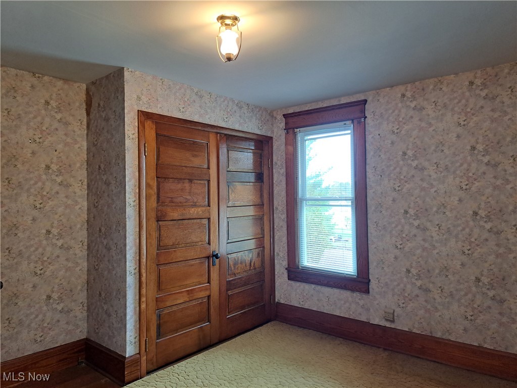 139 East Street Lore City OH 43755
