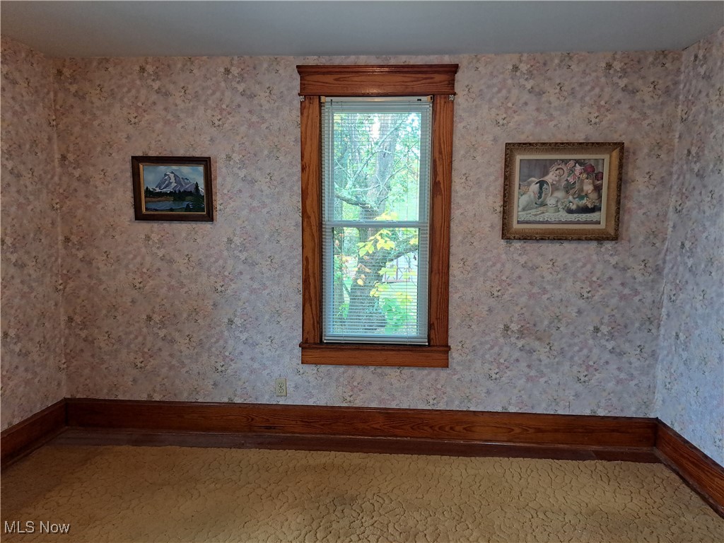 139 East Street Lore City OH 43755
